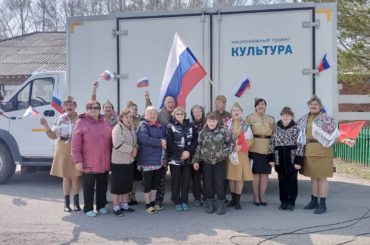 Около 200 концертов показали фронтовые бригады в Новосибирской области